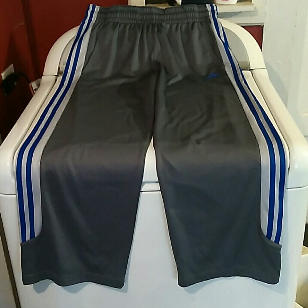 Adidas gray & blue climawarm basketball pants sz L